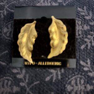 Gold Leaf Earrings